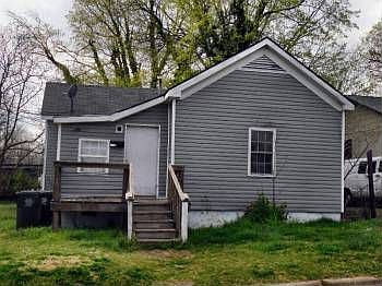 2nd image of 1110 Mark St