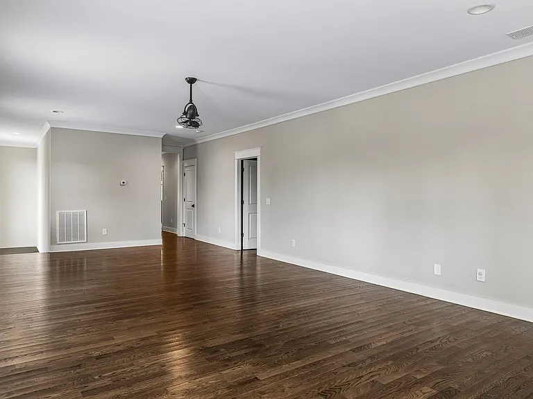 124B Lincoln Ct — Photo 46