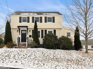 112 Wendell St, Winchester, MA 01890