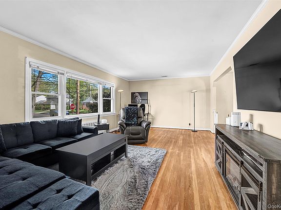 3rd image of 61-46 213th Street