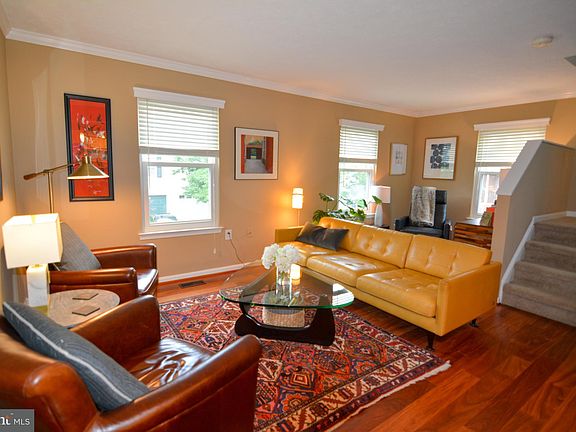 5th image of 1001 Shaw Ct