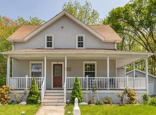 41 Pleasant St, Bellingham, MA 02019