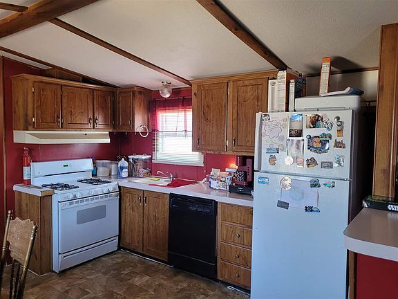5th image of 240 Golfview Ct