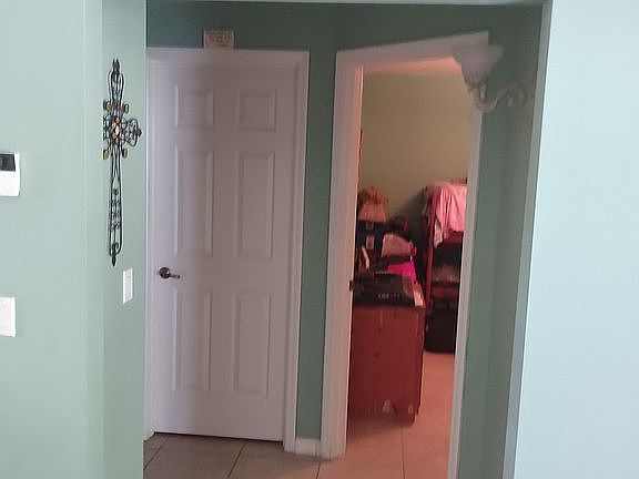 Hall to guest bath, 2 rooms