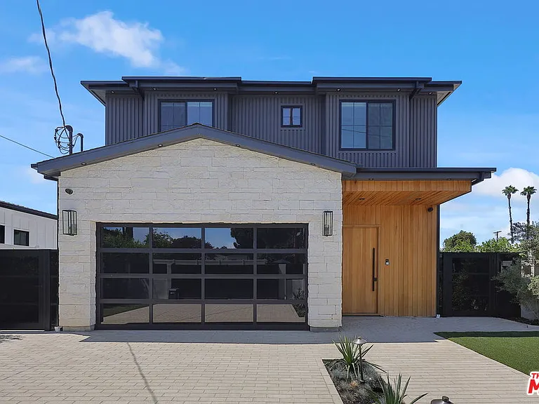 5917 Rhodes Ave — Photo 1