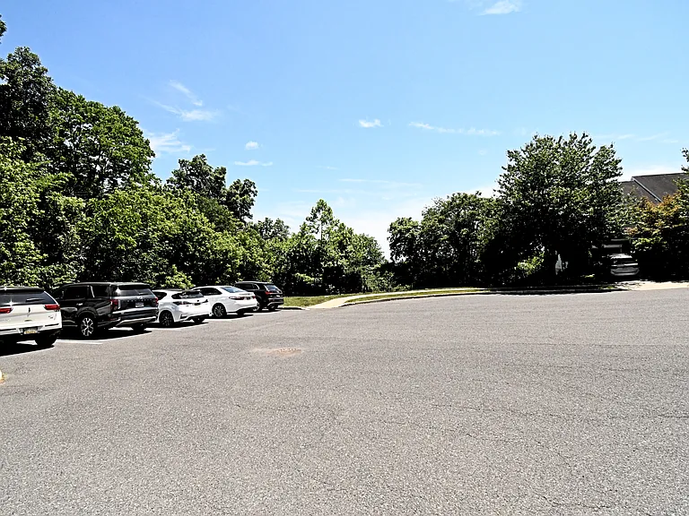 18 Norsham Way #1 — Photo 47