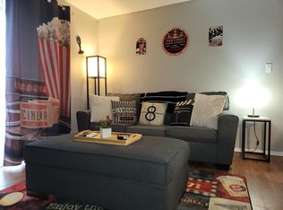 2120 Lilac Ln APT 101, Aurora, IL 60506