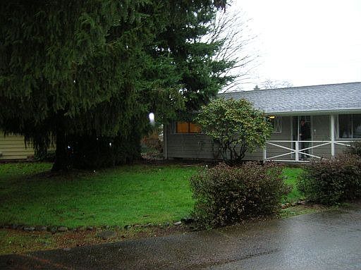 3rd image of 12417 NE 77th St