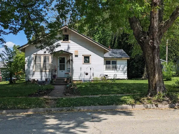 310 Pine St, Soldiers Grove, WI 54655