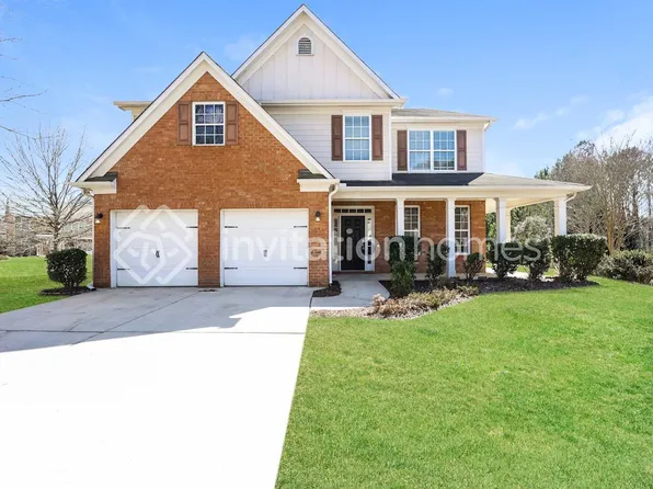 2447 McIntosh Dr, Locust Grove, GA 30248