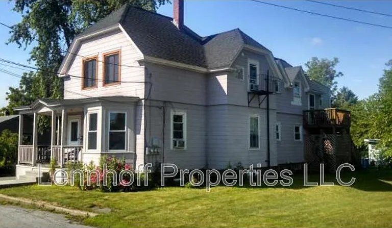 9 Lund St — Photo 2