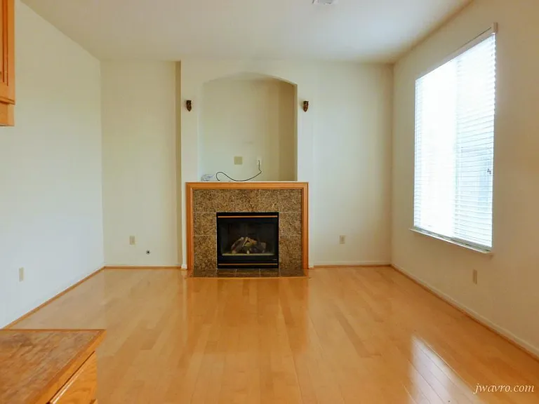 186 El Rancho Dr — Photo 8