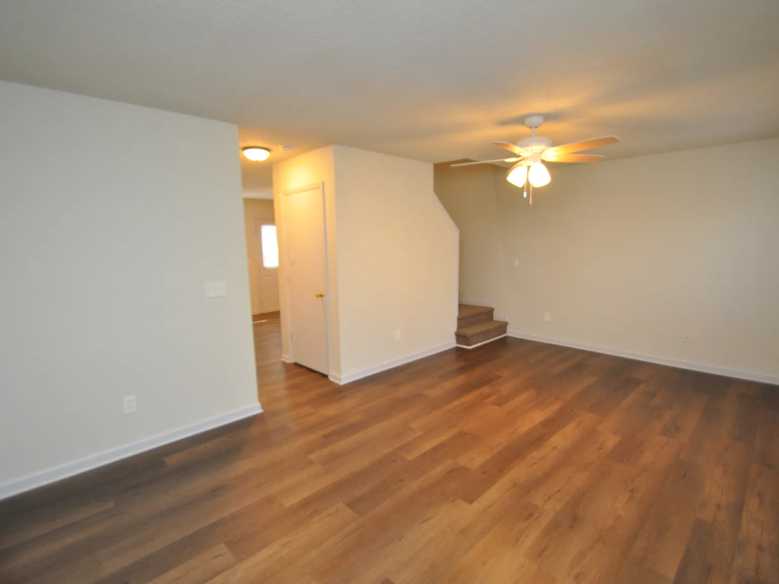 Immaculate 3 Bedroom Raleigh Townhome Available Immediately — Photo 3