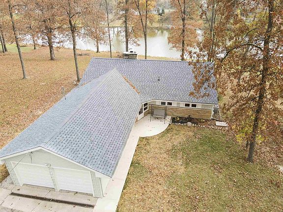 2nd image of 5908 N Shore Dr