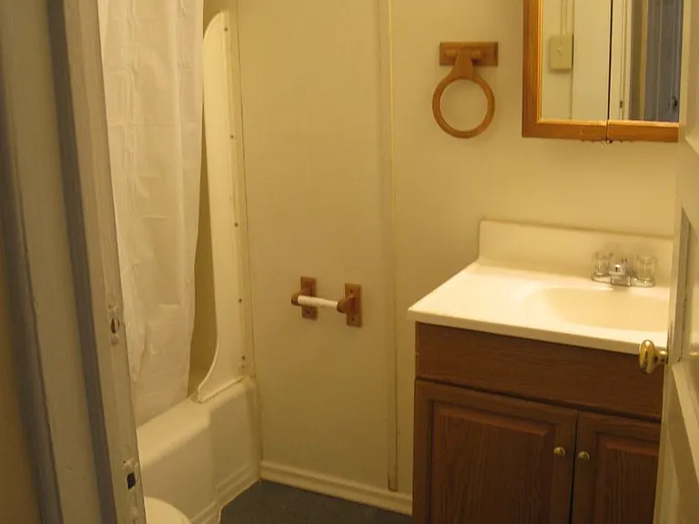 620 Buchanan St NE — Photo 6