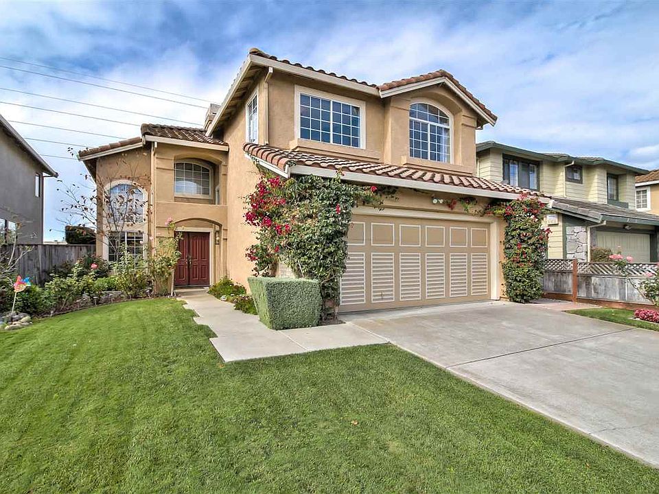 1st image of 32414 Monterey Dr