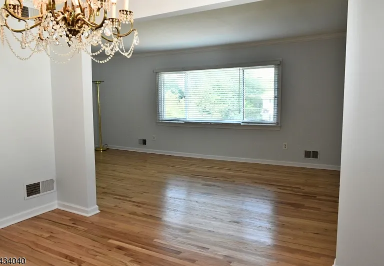 10 Garden Dr #2 — Photo 6