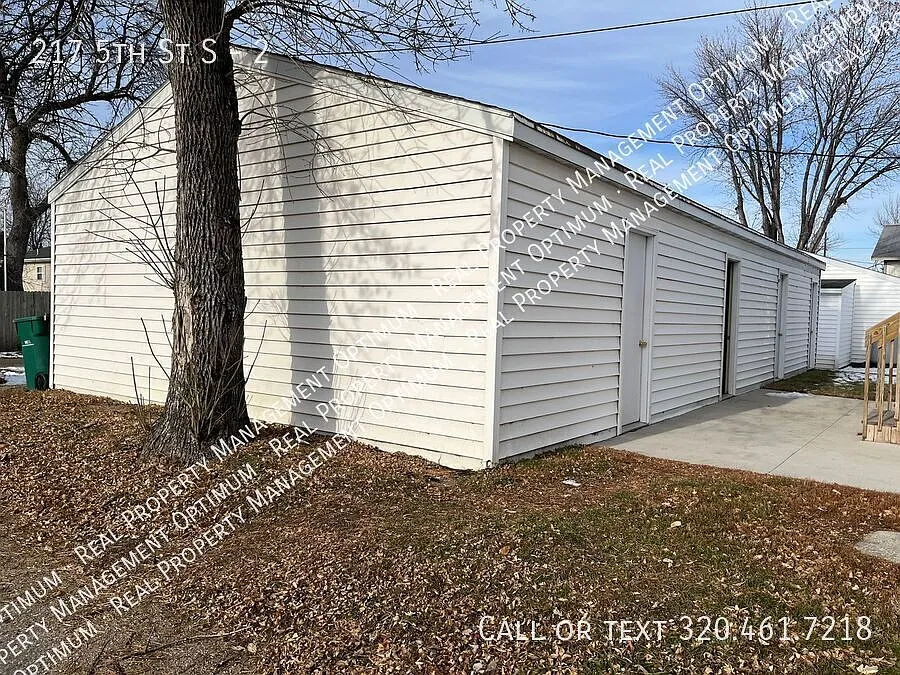 1 Bedroom 1 Bath Apartment Available — Photo 4