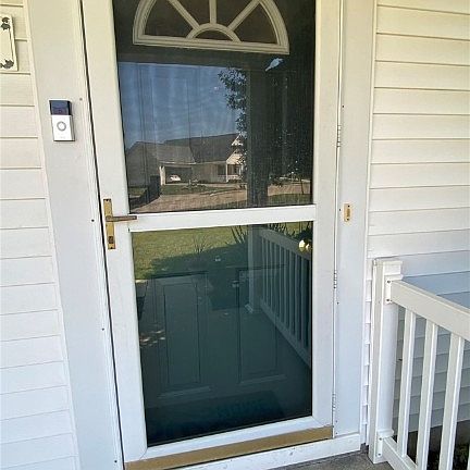 3rd image of 20264 Berkshire Cir