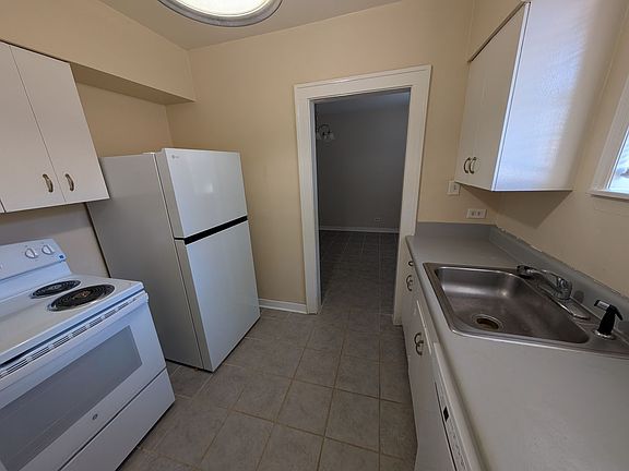 5th image of 1525 E 9th St #L1-d2