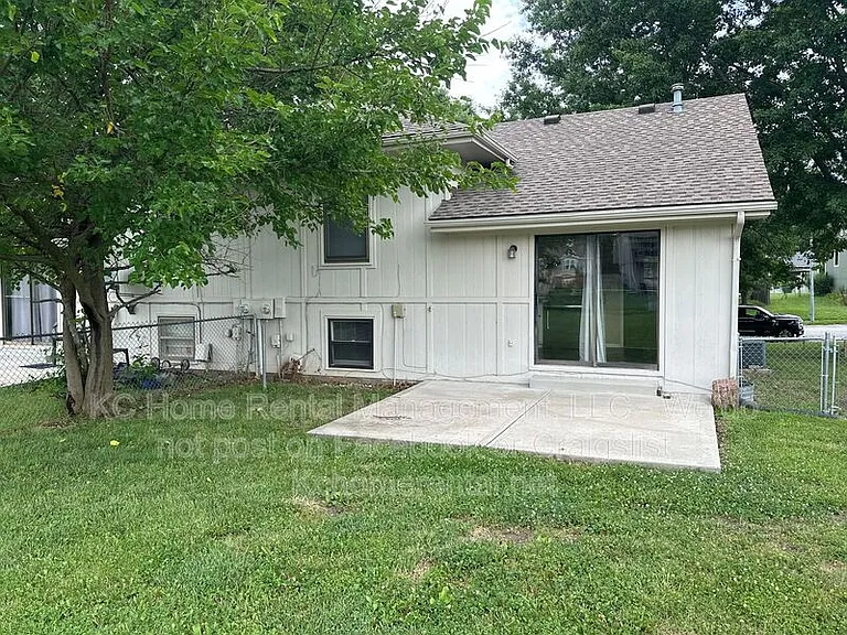 413 Lee Dr — Photo 30
