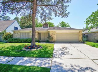 18535 Sweetmeadow Dr, Spring, TX 77379