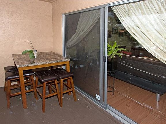 4th image of 602 Kenwick 202 Cir