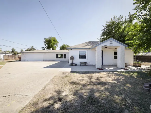 317 Curnow Rd, Bakersfield, CA 93307