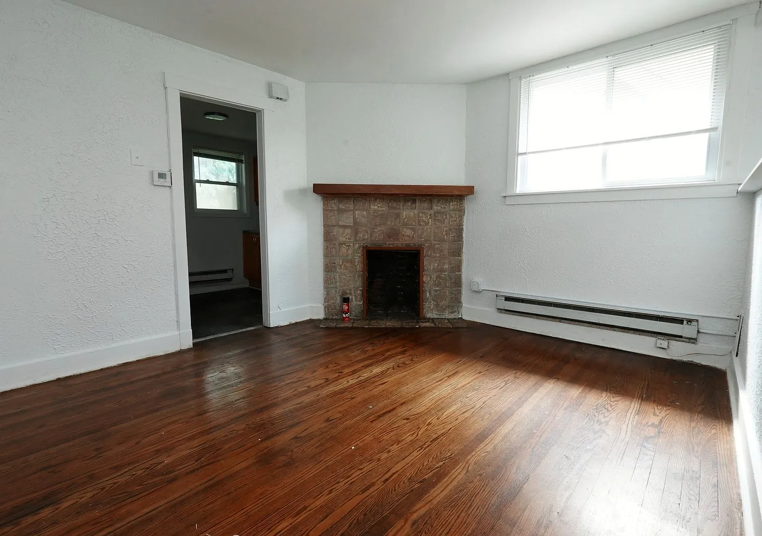 2309 Tilbury Ave — Photo 3