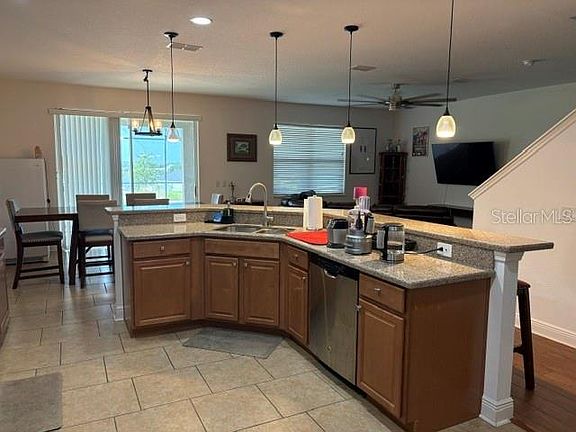 5th image of 9819 ROYAL VISTA AVENUE