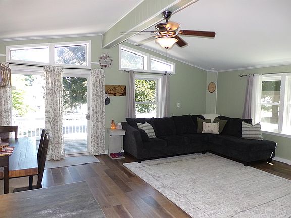 2nd image of 13 Pear Street