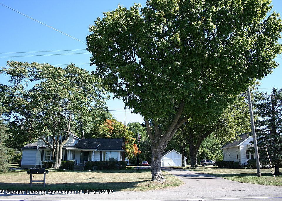2 Houses included in sale