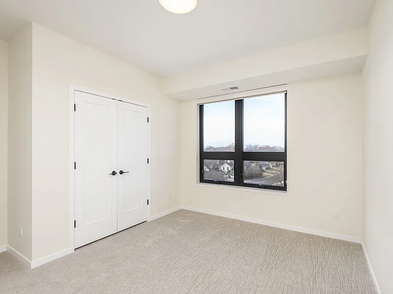 The Uptown Apartments — Photo 103