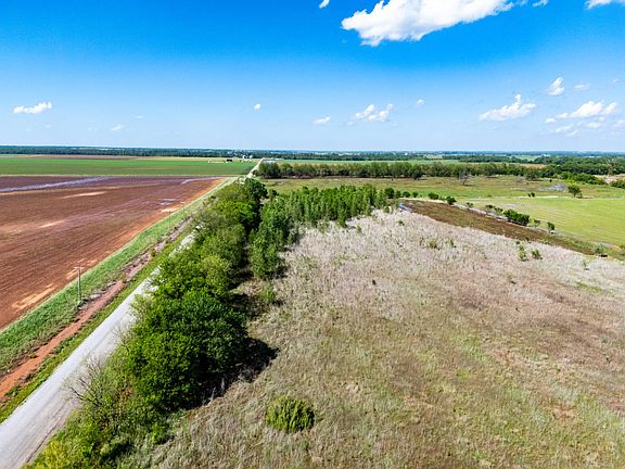3rd image of N 3110th Rd