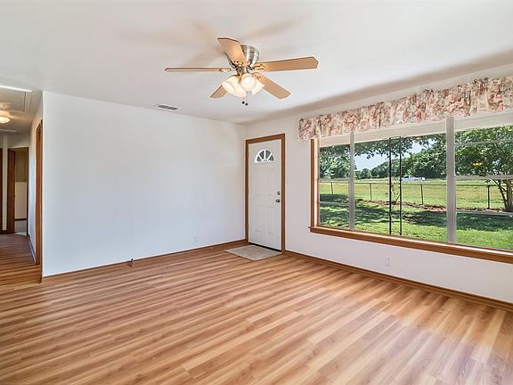 5th image of 1319 E Highway 199