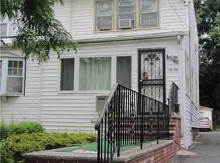 4333 247th St, Little Neck, NY 11363