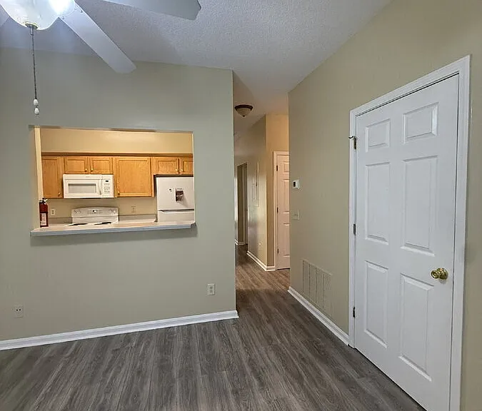 1050 Harry Hagan Rd #3D — Photo 3