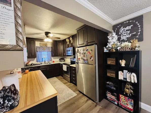 1010 SW 83rd Ave, North Lauderdale, FL 33068