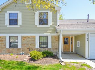 1109 Woodbury Ln APT C2, Wheeling, IL