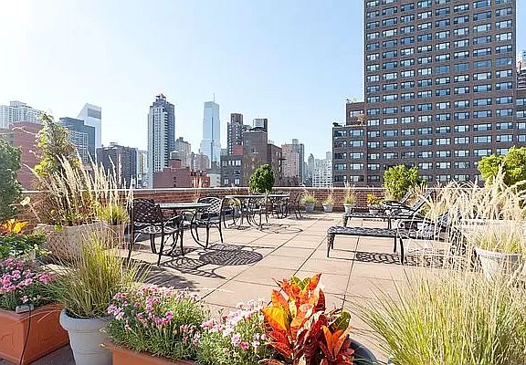 3rd image of 405 E 63rd St APT 10G