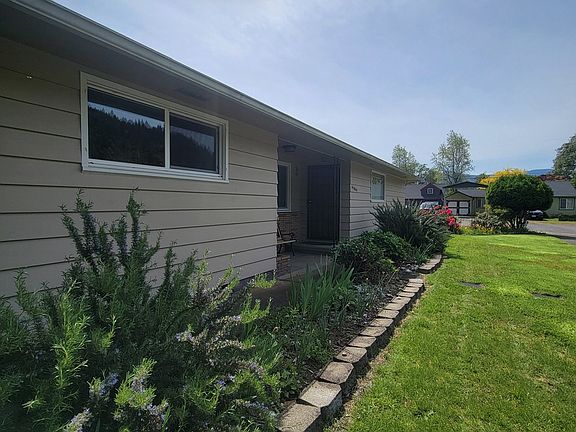 3rd image of 47858 W 1st St