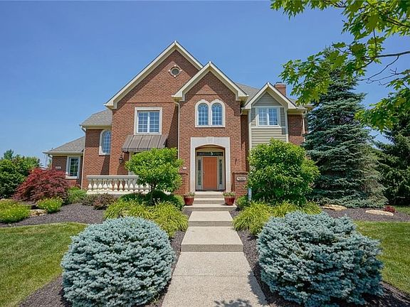 3rd image of 7680 Saint Lawrence Ct