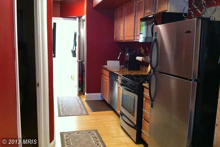 2 bed, 786 sqft, $1,950 — Photo 3