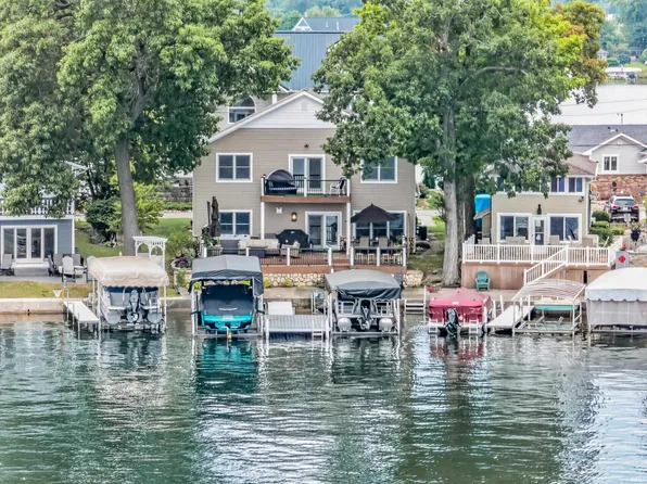 500 Lane 210 Hamilton Lk, Hamilton, IN 46742