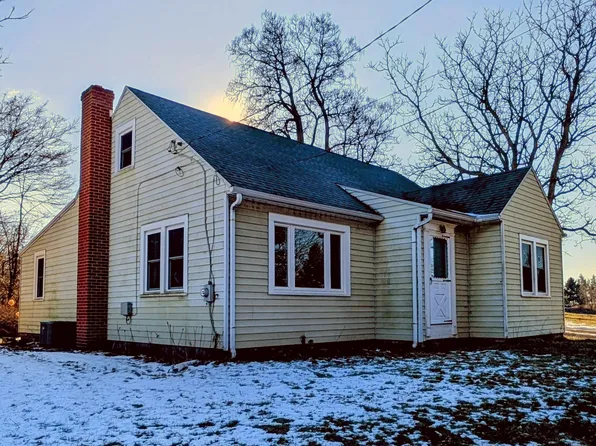 318 Chestnut Hill Rd, Palmyra, PA 17078