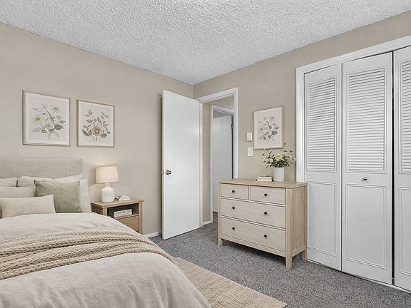 5th image of 1625 12th Avenue Rd #464