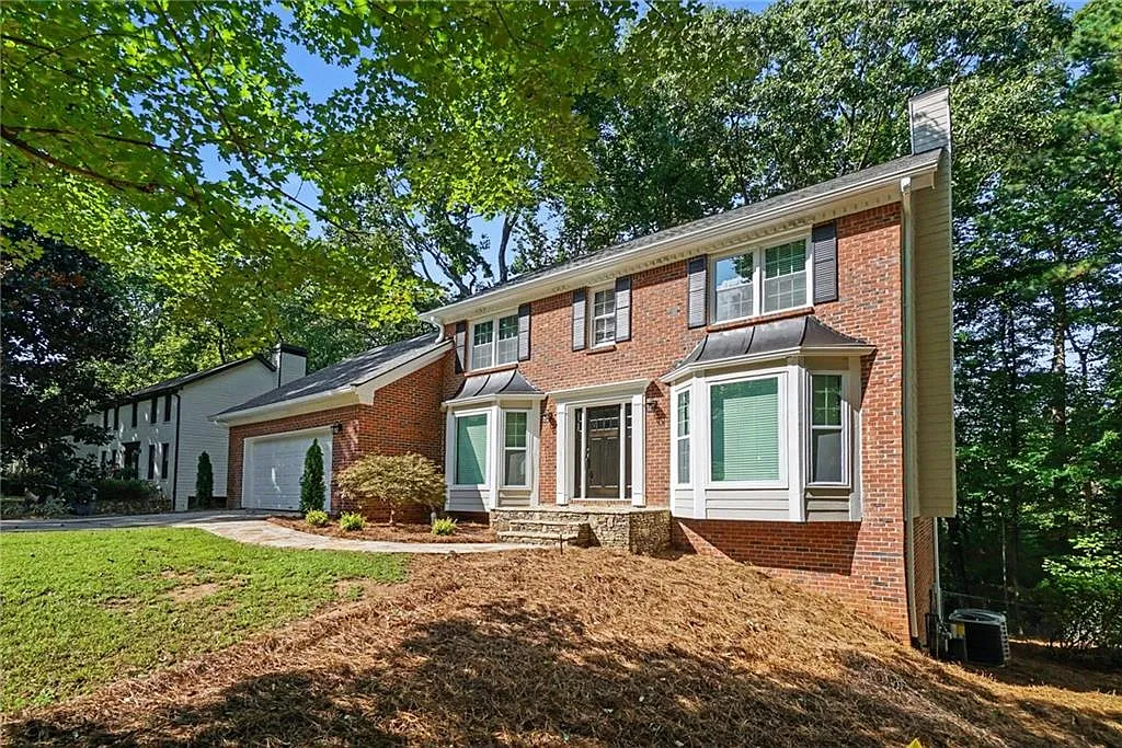 5 bed, 3.5 bath, 3221 sqft, $4,600 — Photo 3