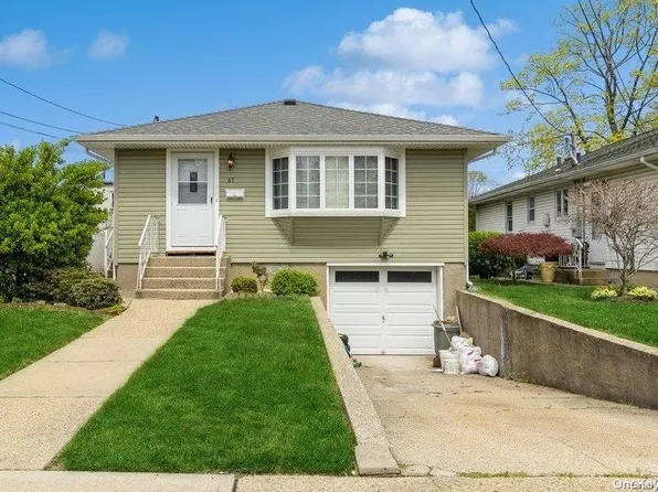 61 S Merrick Road, Massapequa, NY 11758