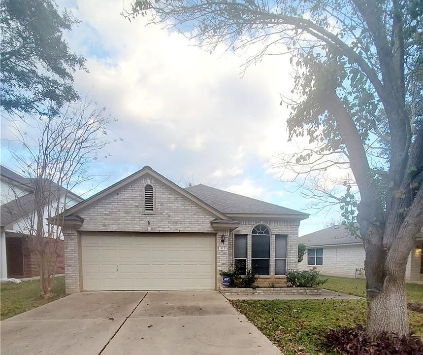 1st image of 813 House Creek Dr