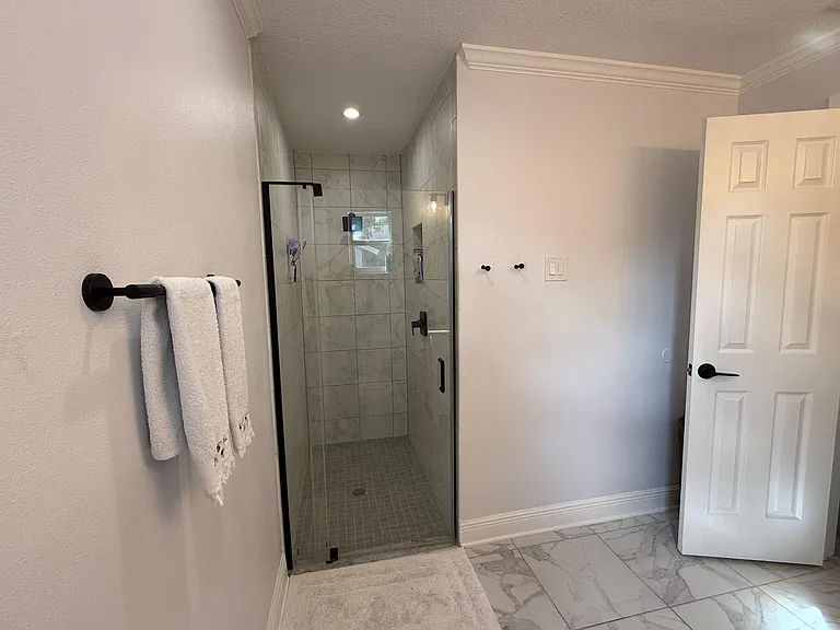 6705 Seafairer Dr — Photo 7